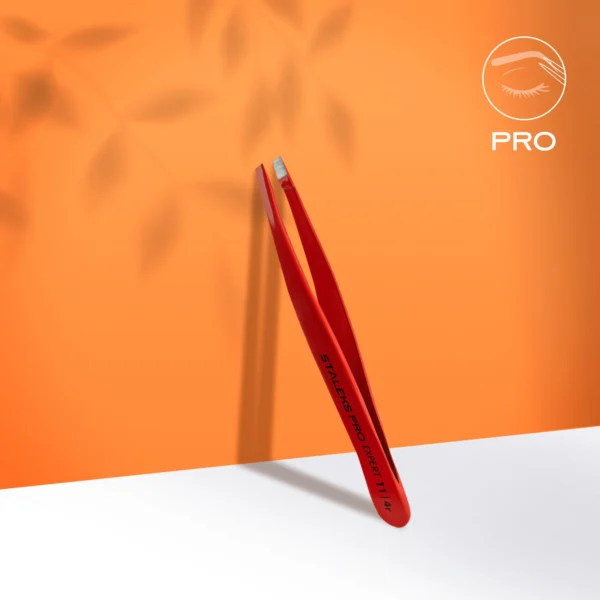 Pęseta do brwi czerwona EXPERT 11 TYPE 4r (wąska skośna) Staleks