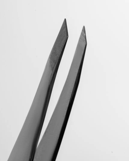 tweezers-black-536×536-r-q60
